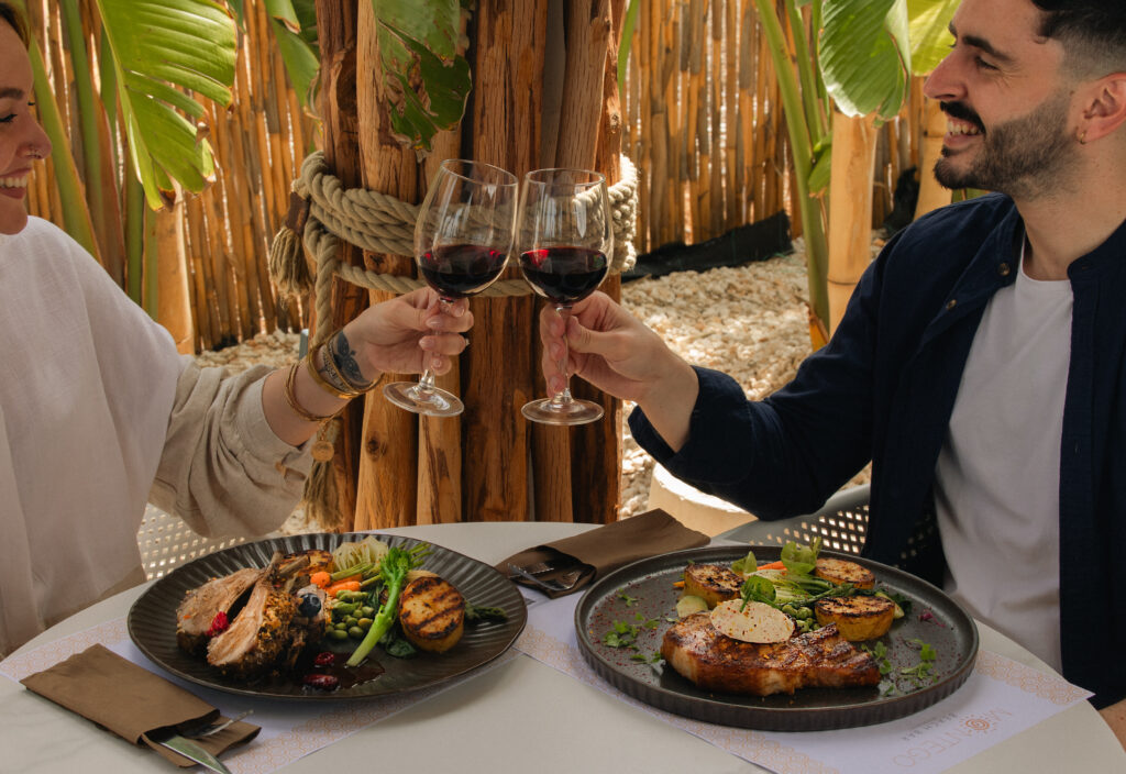 Montego Restaurant Food & Drinks